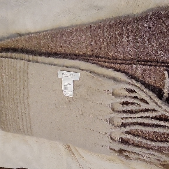 MerSea pink ombre scarf - Picture 1 of 9